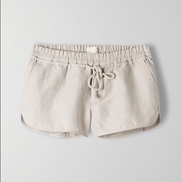 Aritzia Community Shorts XS - Picture 1 of 8